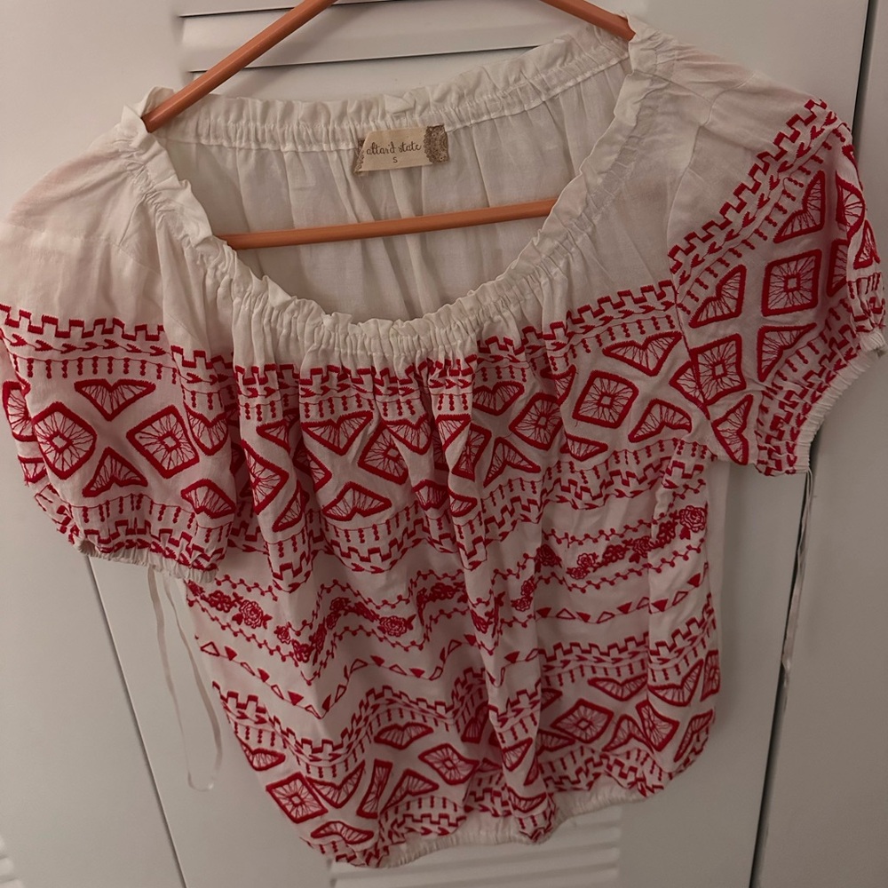 Cropped style blouse Altar’d State